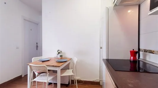 Rooms in Madrid Arganzuela - photo 5