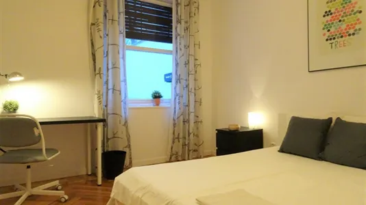 Rooms in Madrid Chamberí - photo 2