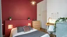 Room for rent, Lyon, Auvergne-Rhône-Alpes, &lt;span class=&quot;blurred street&quot; onclick=&quot;ProcessAdRequest(9022552)&quot;&gt;&lt;span class=&quot;hint&quot;&gt;See streetname&lt;/span&gt;[xxxxxxxxxxxxx]&lt;/span&gt;