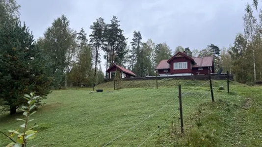 Houses in Norrköping - photo 2