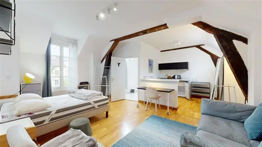 Rooms in Fontainebleau - photo 1