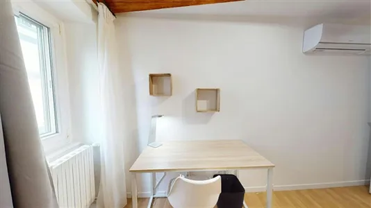 Rooms in Clermont-Ferrand - photo 3