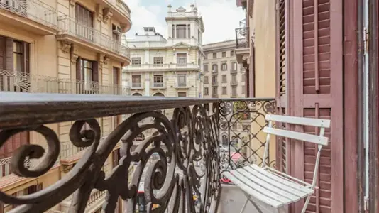 Rooms in Barcelona Ciutat Vella - photo 1