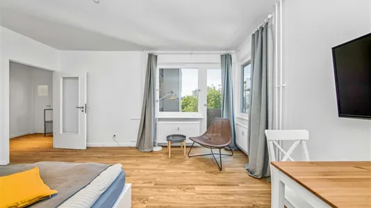 Apartments in Berlin Steglitz-Zehlendorf - photo 3