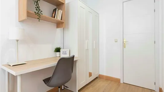 Rooms in Madrid Centro - photo 6