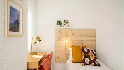 Room for rent in Madrid Moncloa-Aravaca, Madrid