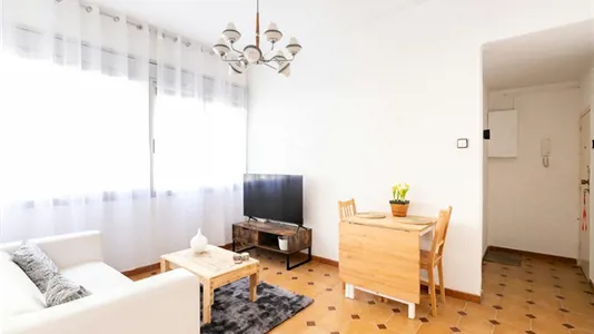 Apartments in Cornellà de Llobregat - photo 2