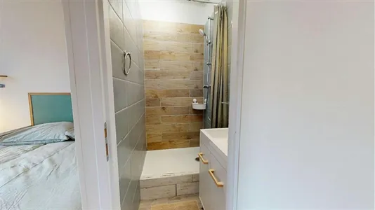 Rooms in Lyon - photo 2