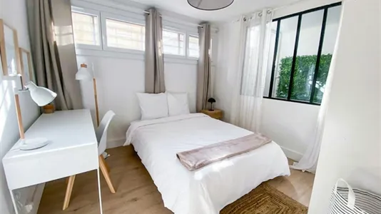 Apartments in Paris 8ème arrondissement - photo 3