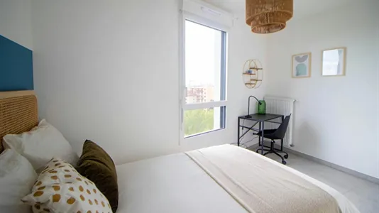 Rooms in Lyon - photo 4