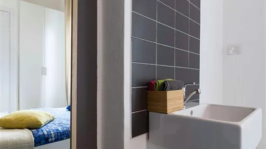 Rooms in Milano Zona 8 - Fiera, Gallaratese, Quarto Oggiaro - photo 5