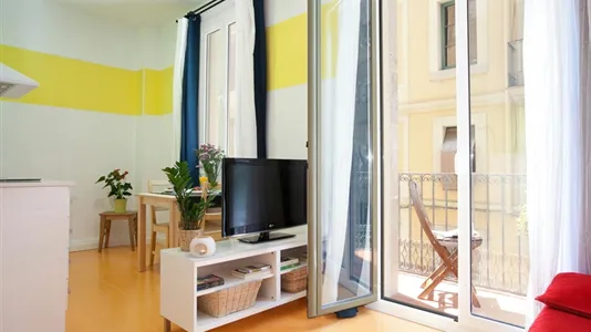 Apartments in Barcelona Ciutat Vella - photo 4