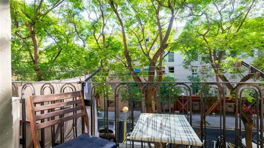 Apartments in Barcelona Ciutat Vella - photo 2