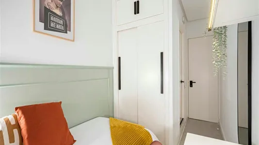 Rooms in Madrid Centro - photo 2