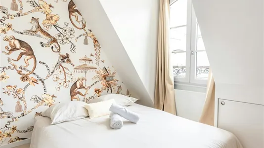 Apartments in Paris 7ème arrondissement - photo 4