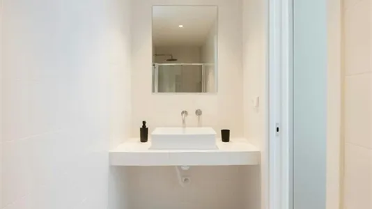 Rooms in Alfara del Patriarca - photo 8