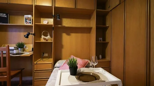 Rooms in el Camí de Vera - photo 7