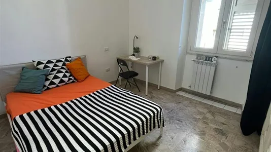 Rooms in Cagliari - photo 1