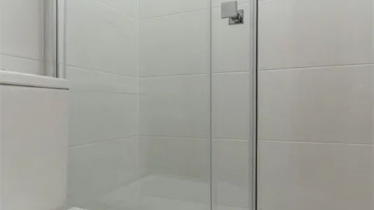 Rooms in Adaro - photo 8