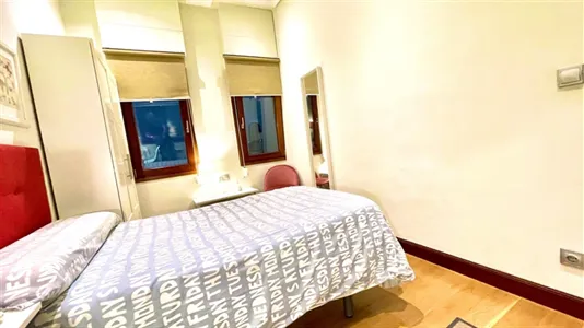 Rooms in Bilbao - photo 5