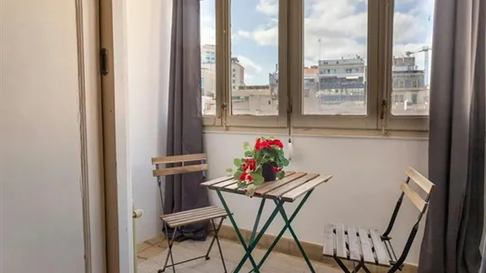 Rooms in Barcelona Eixample - photo 5