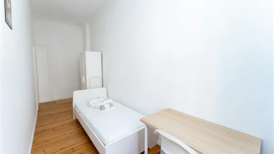 Rooms in Berlin Friedrichshain-Kreuzberg - photo 3