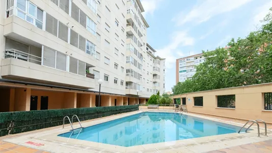 Apartments in Madrid Ciudad Lineal - photo 1