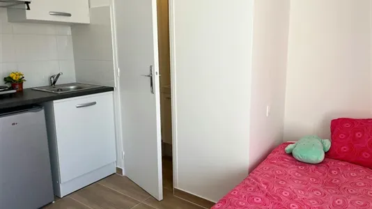 Apartments in Créteil - photo 2