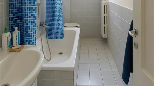 Rooms in Milano Zona 8 - Fiera, Gallaratese, Quarto Oggiaro - photo 3