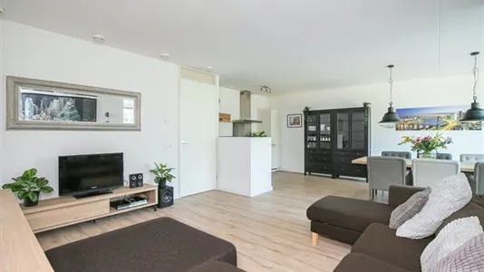 Rooms in Capelle aan den IJssel - photo 8