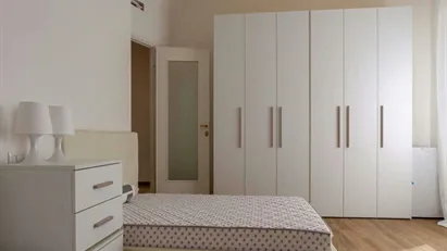 Room for rent in Milano Zona 6 - Barona, Lorenteggio, Milan