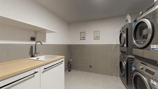 Rooms in Paris 17ème arrondissement - photo 5