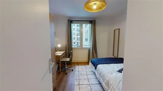 Rooms in Paris 17ème arrondissement - photo 2