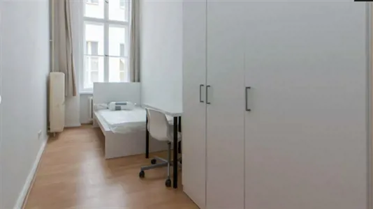 Rooms in Location is not specified - photo 1