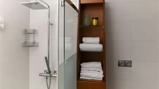 Apartments in Madrid Centro - photo 9