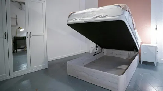 Rooms in Valencia Ciutat Vella - photo 5