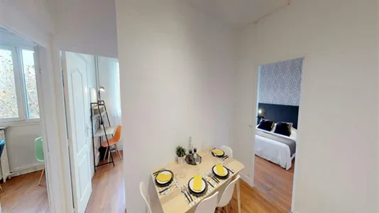 Rooms in Paris 17ème arrondissement - photo 9