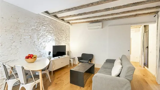 Apartments in Barcelona Ciutat Vella - photo 3