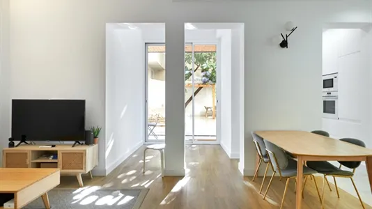 Apartments in Barcelona Eixample - photo 2