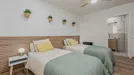 Room for rent, Cornellà de Llobregat, Cataluña, &lt;span class=&quot;blurred street&quot; onclick=&quot;ProcessAdRequest(13977688)&quot;&gt;&lt;span class=&quot;hint&quot;&gt;See streetname&lt;/span&gt;[xxxxxxxxxxxxx]&lt;/span&gt;
