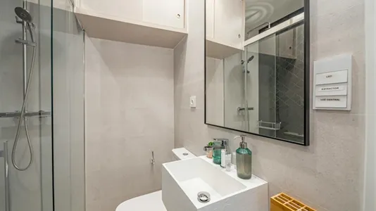 Rooms in Málaga - photo 7