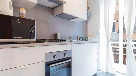 Rooms in Milano Zona 8 - Fiera, Gallaratese, Quarto Oggiaro - photo 7