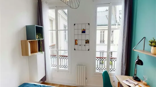 Rooms in Paris 8ème arrondissement - photo 4