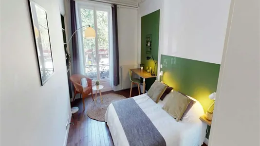 Rooms in Paris 8ème arrondissement - photo 2