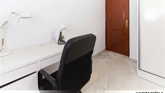 Rooms in Bami - photo 3