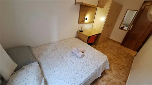 Rooms in Barcelona Gràcia - photo 2