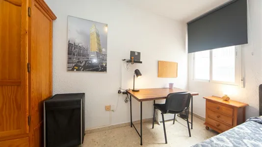 Rooms in Granada - photo 3