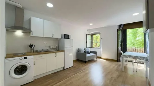 Apartments in Barcelona Ciutat Vella - photo 6