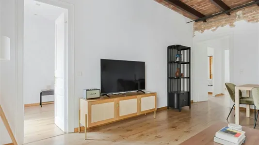 Apartments in Barcelona Ciutat Vella - photo 4