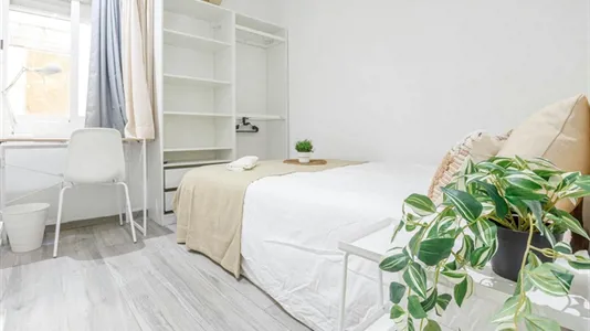 Rooms in Tavernes Blanques - photo 2